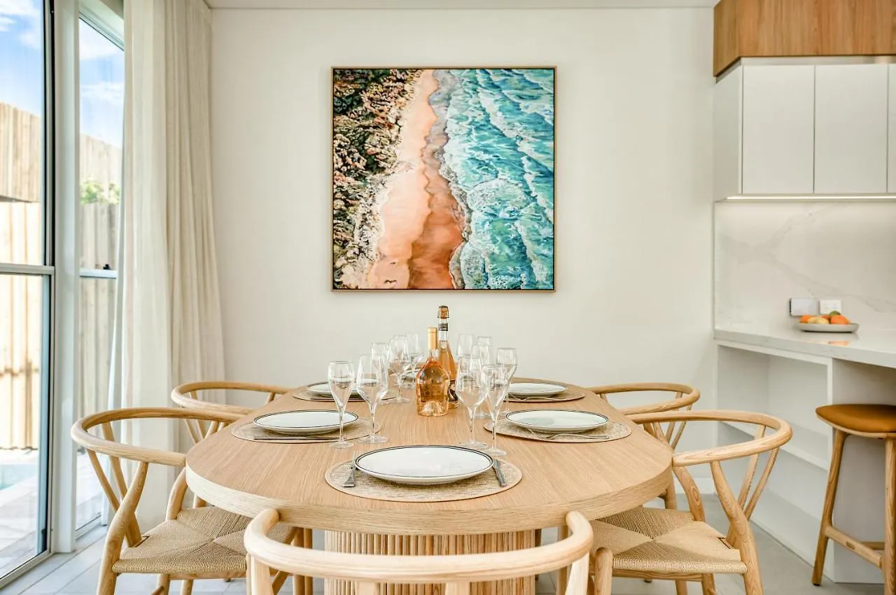 Essence Peregian Beach Resort - Saltbush 5 Bedroom Luxury Home