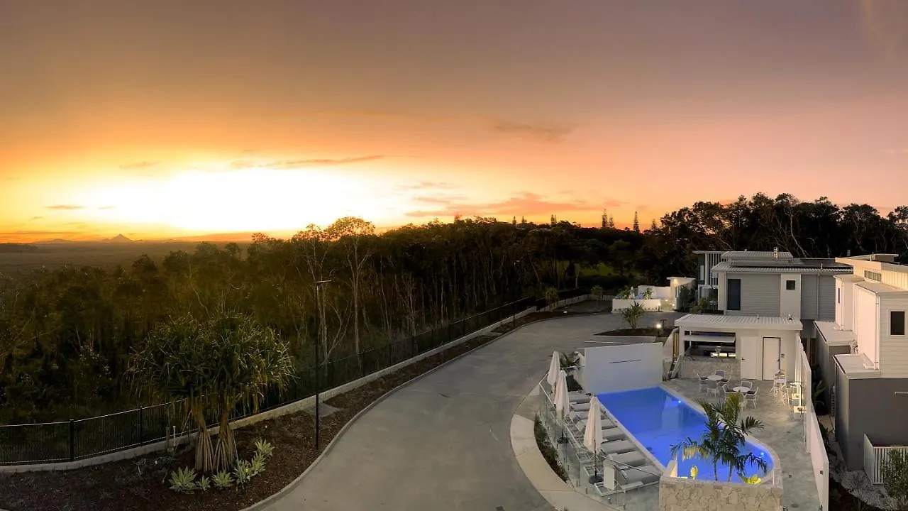 Essence Peregian Beach Resort - Saltbush 5 Bedroom Luxury Home